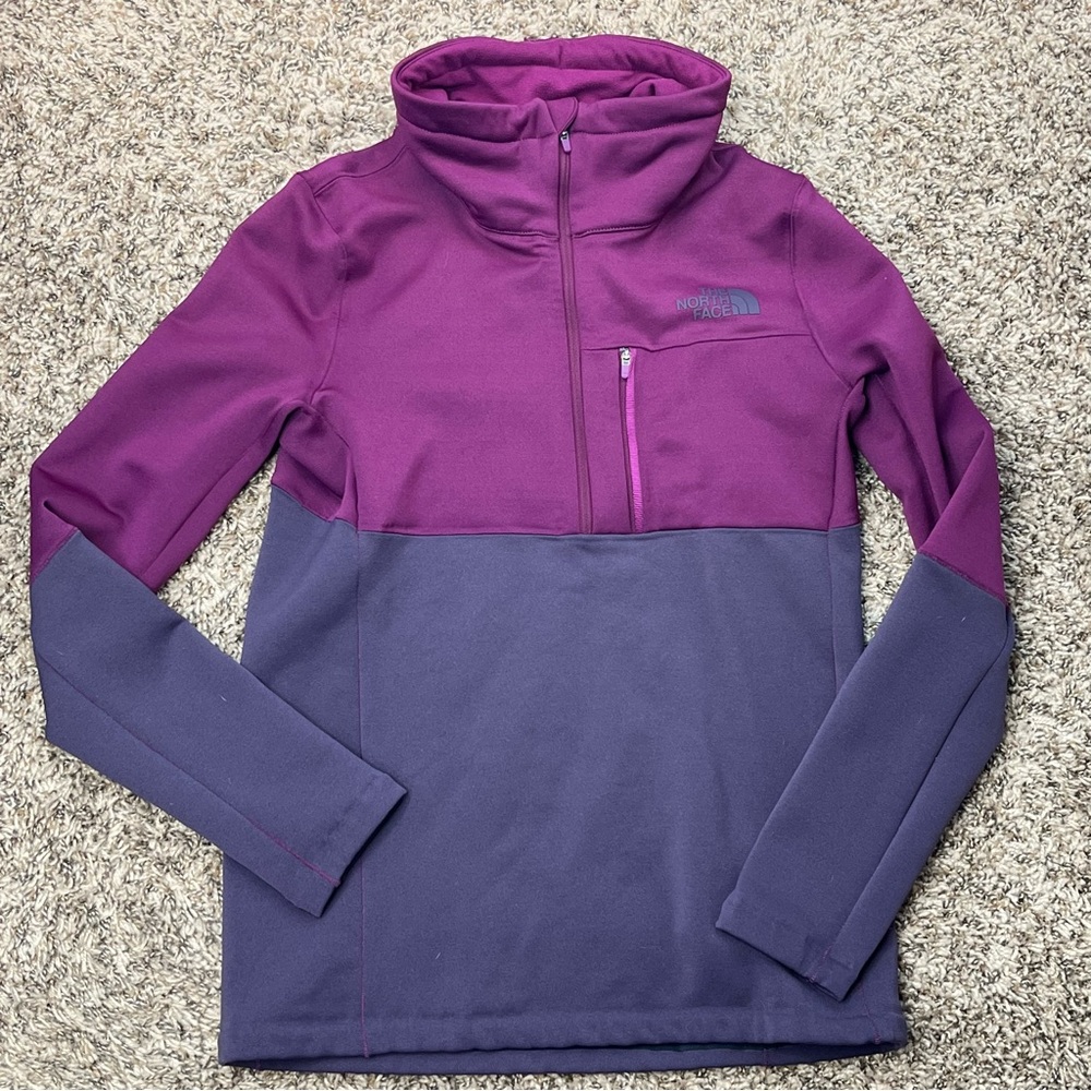 Woman’s The North Face Magenta and Charcoal‎ 2 Toned Half-Zip Sz Small/Petite